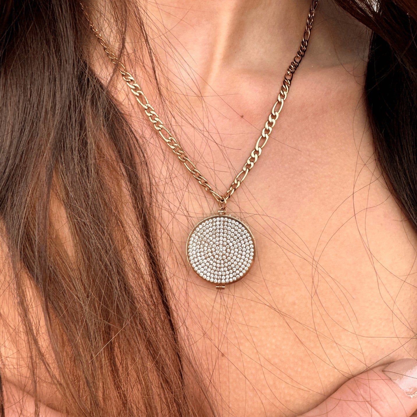 Pure Glow Lip Balm Necklace in Rose Gold