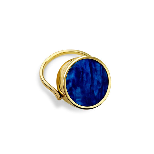 Sapphire Glow Lip Balm Ring in Gold