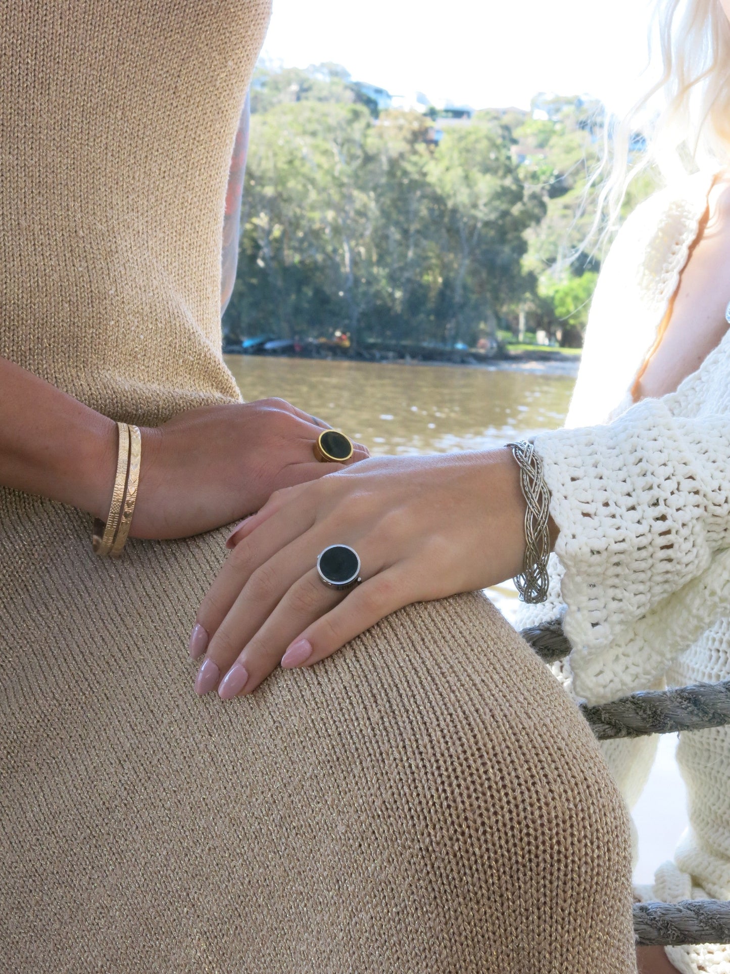 Onyx Glow Lip Balm Ring in Gold