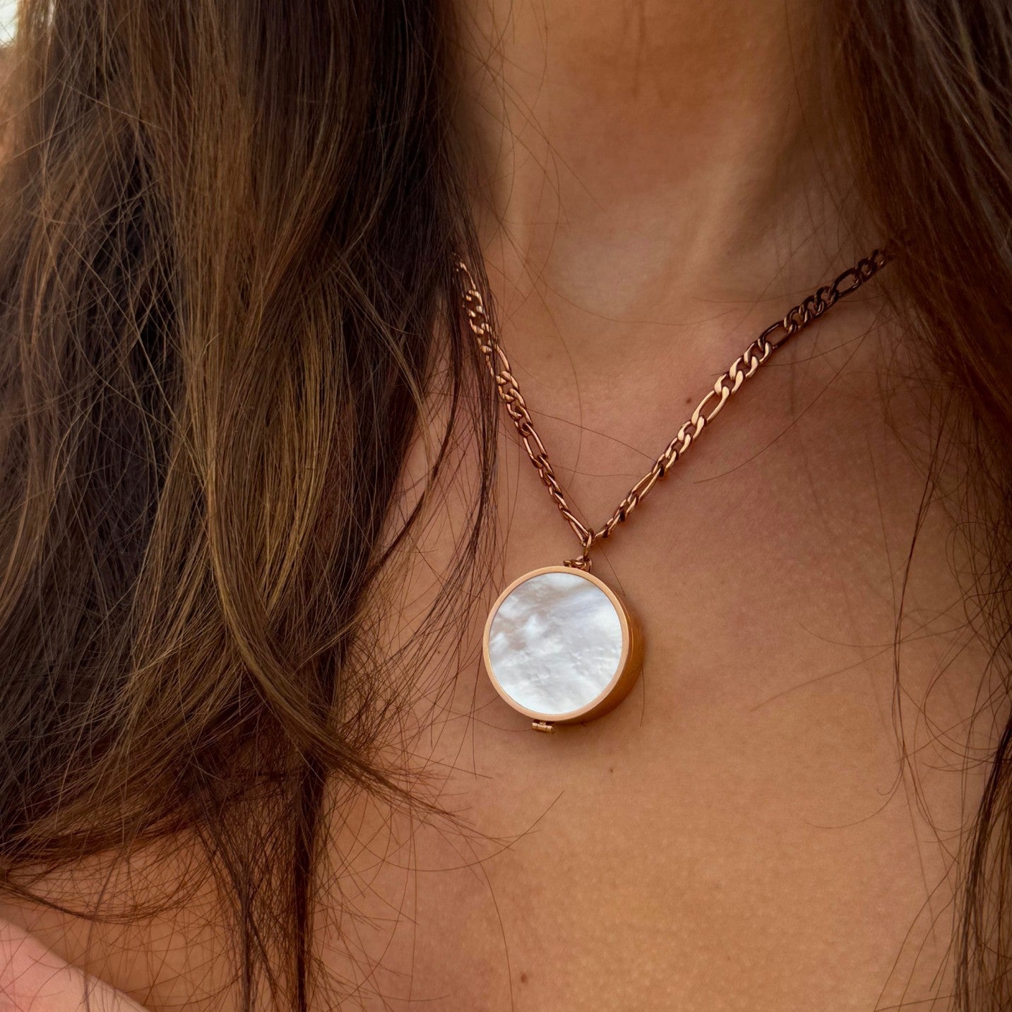 Aura Lip Balm Necklace in Rose Gold