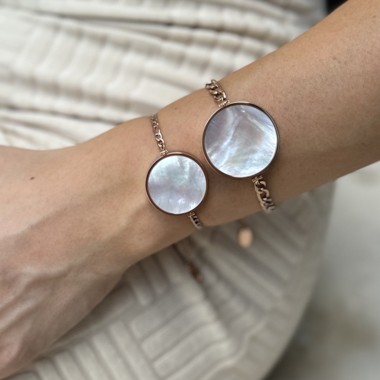Aura Lip Balm Bracelet in Gold