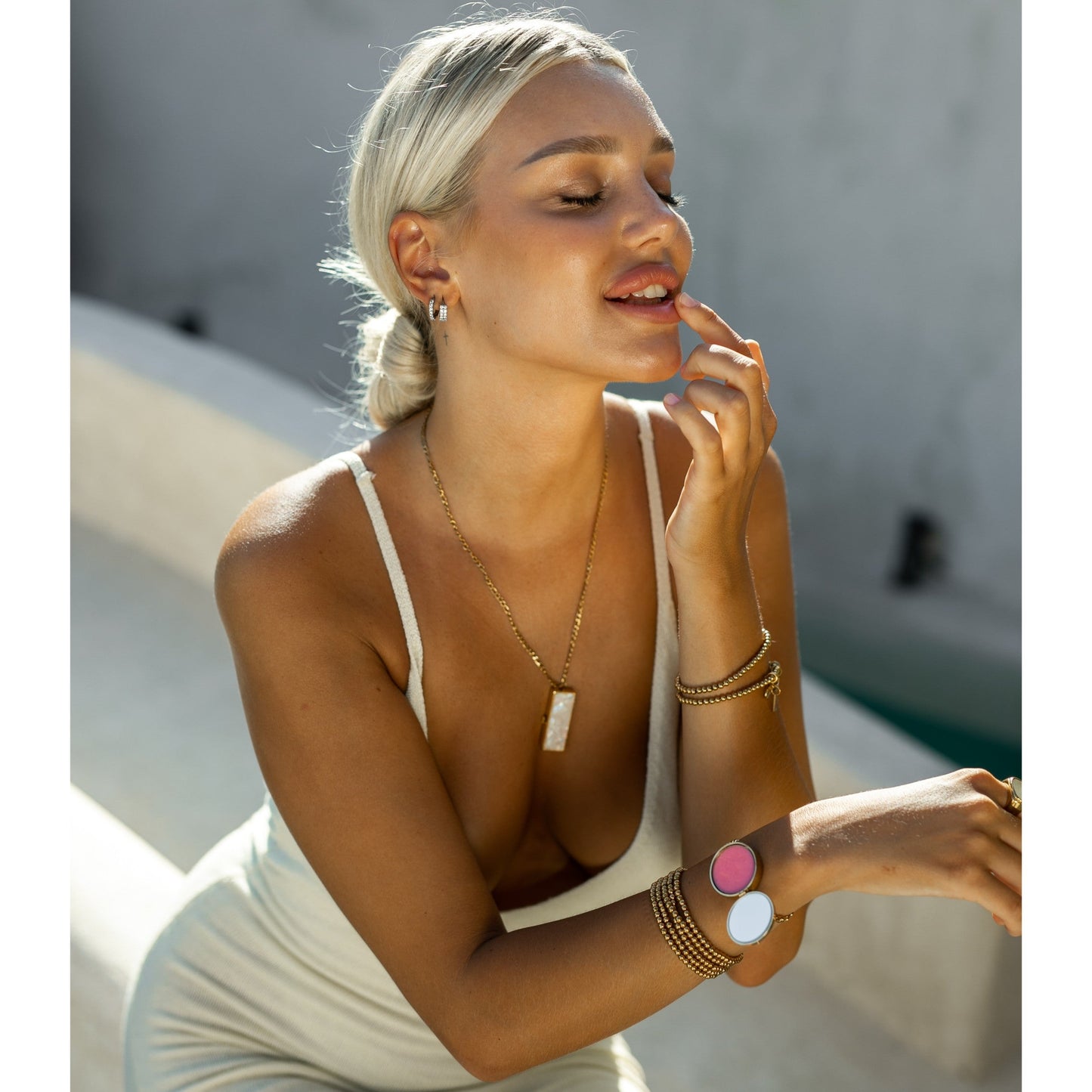 Aura Lip Balm Bracelet in Gold